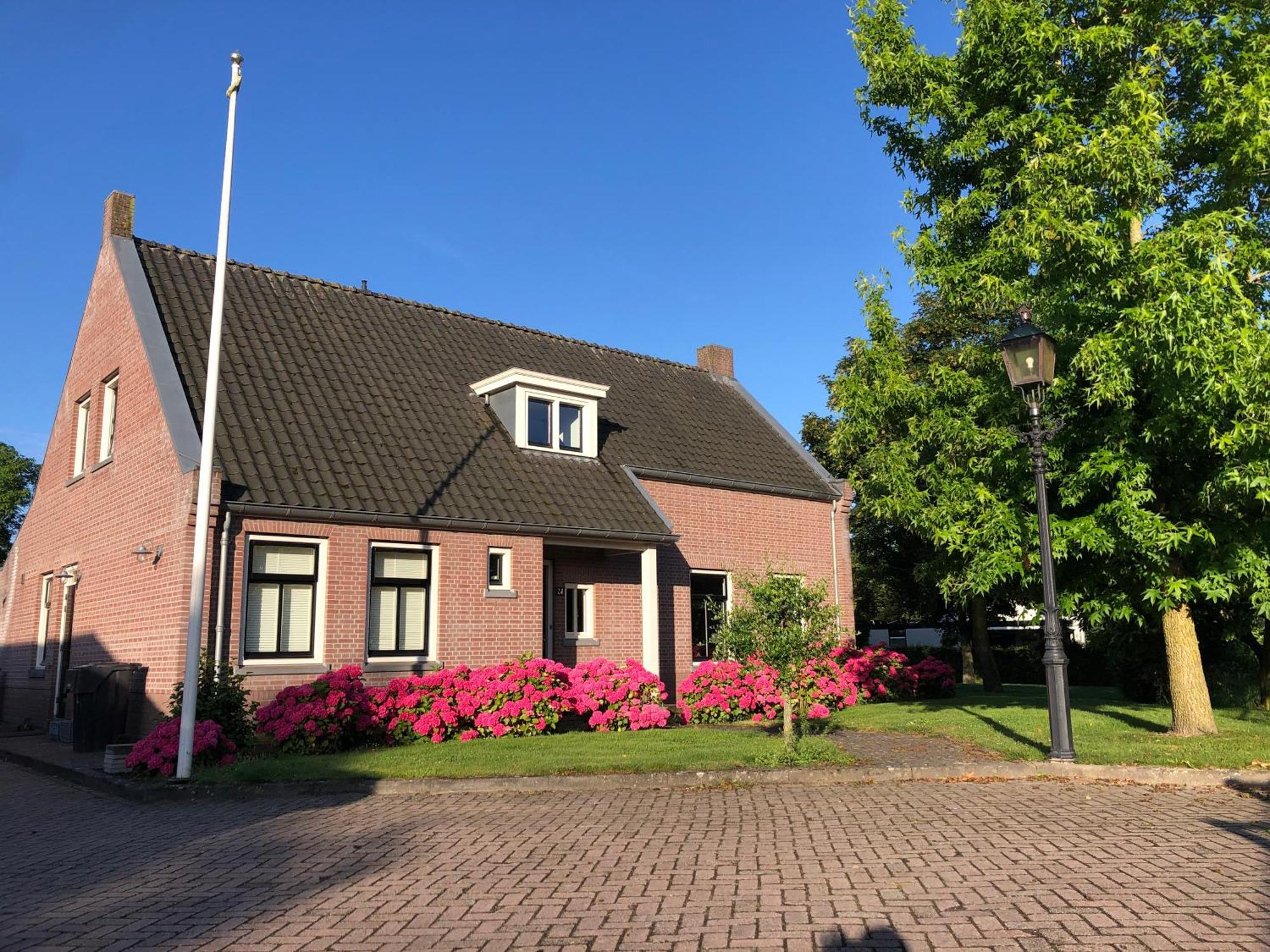 B&B Oostzomerland Mijnsheerenland エクステリア 写真